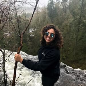 Meet your Posher, Amber